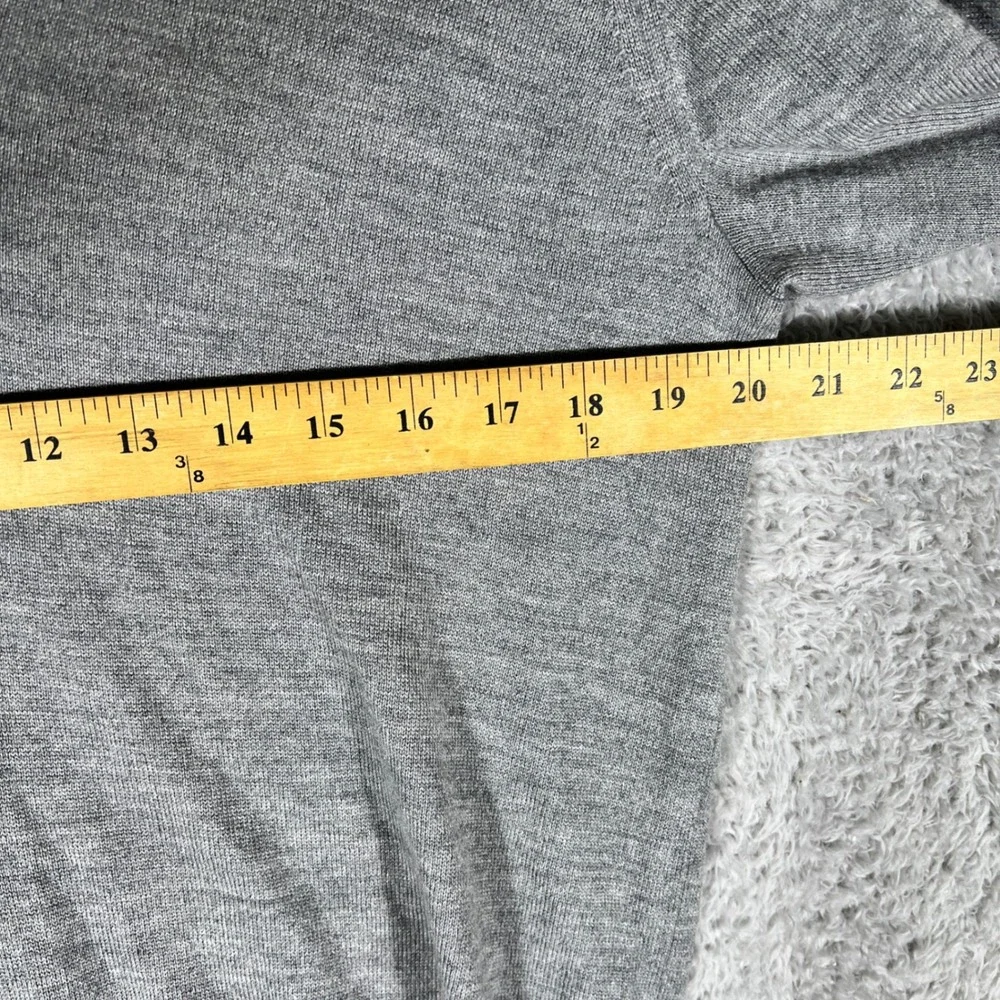 Banana Republic Cardigan Mens M Gray Merino Wool Blend Button Front V-Neck